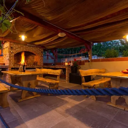 Bozana Appartement *