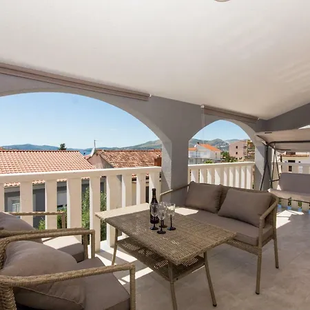 Apartamento Bozana Trogir