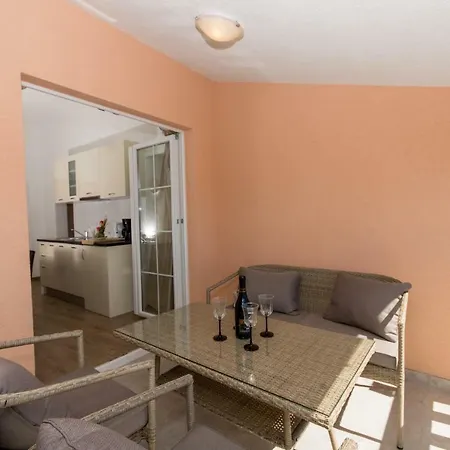 Bozana Appartement Trogir